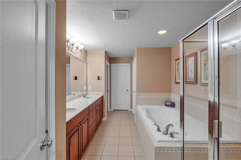 1037 Horton Pl Property Photo 15