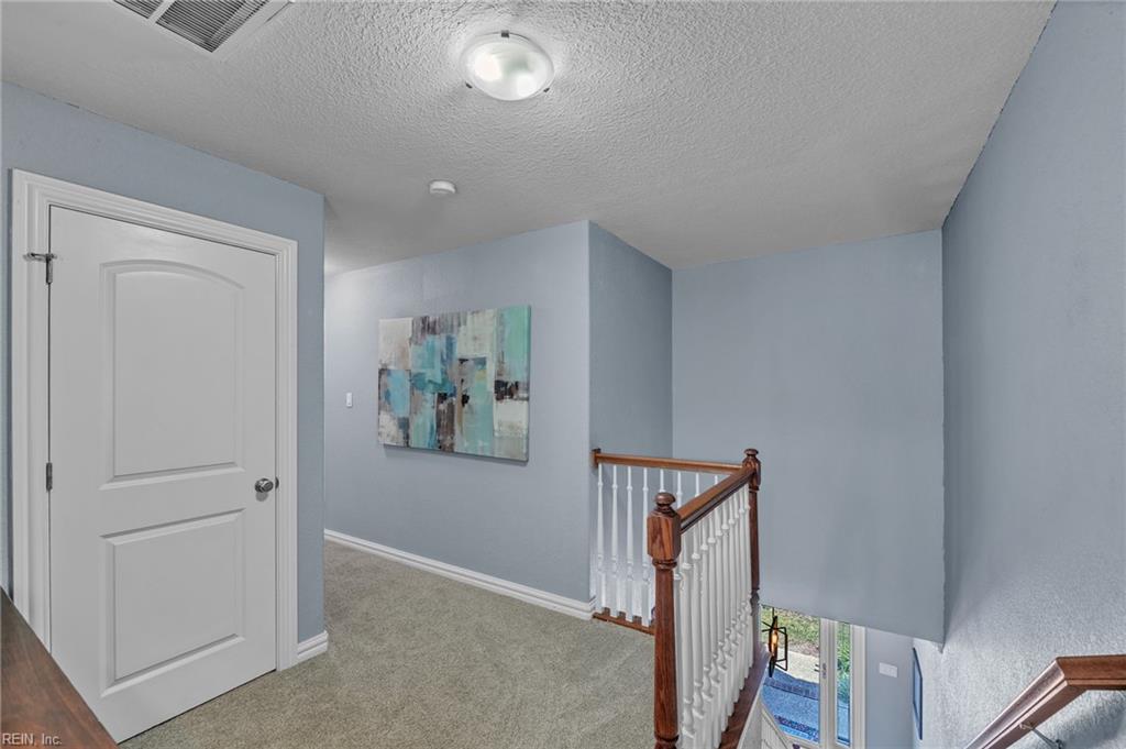 1037 Horton Pl Property Photo 17