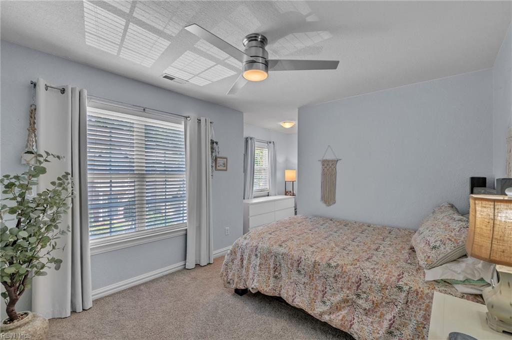 1037 Horton Pl Property Photo 19