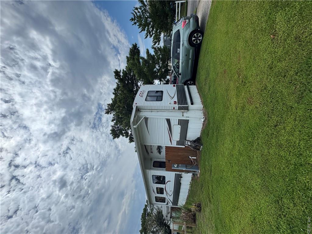 3665 Sandpiper Rd Property Photo 3