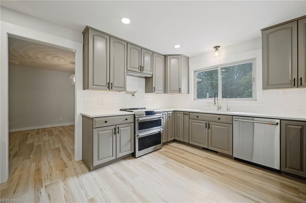 6367 Everets Rd Property Photo 12