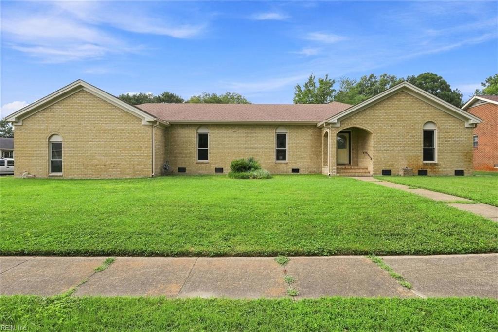 709 Southleaf Dr Property Photo 1