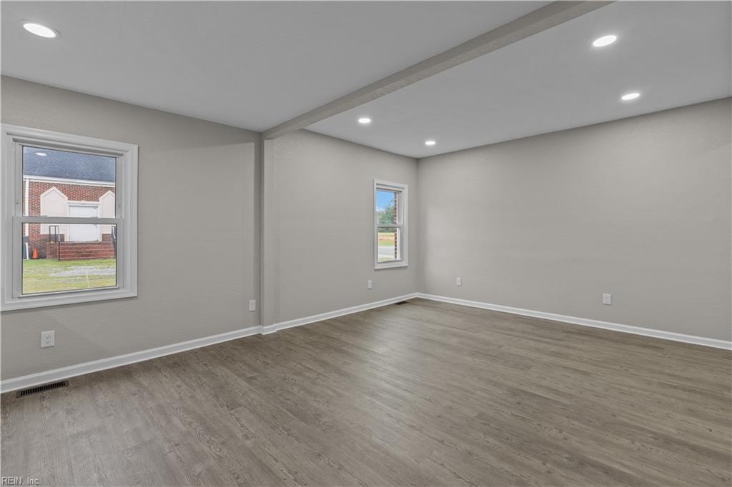 810 Lincoln Ave Property Photo 13