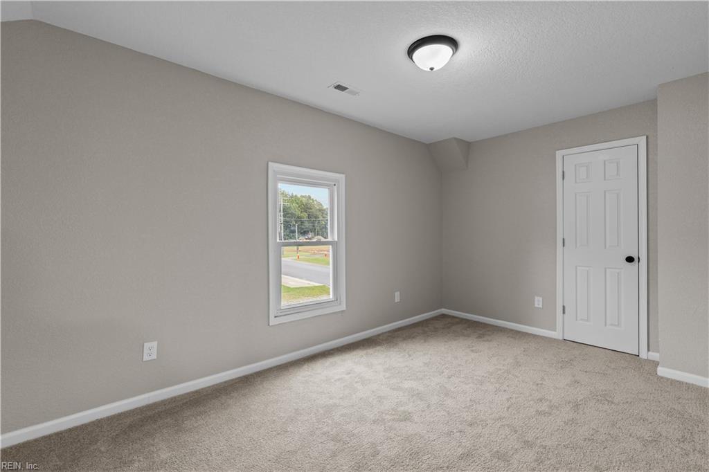 810 Lincoln Ave Property Photo 22