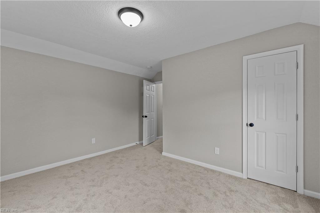 810 Lincoln Ave Property Photo 25