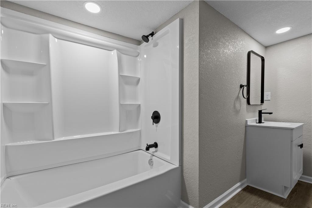 810 Lincoln Ave Property Photo 27