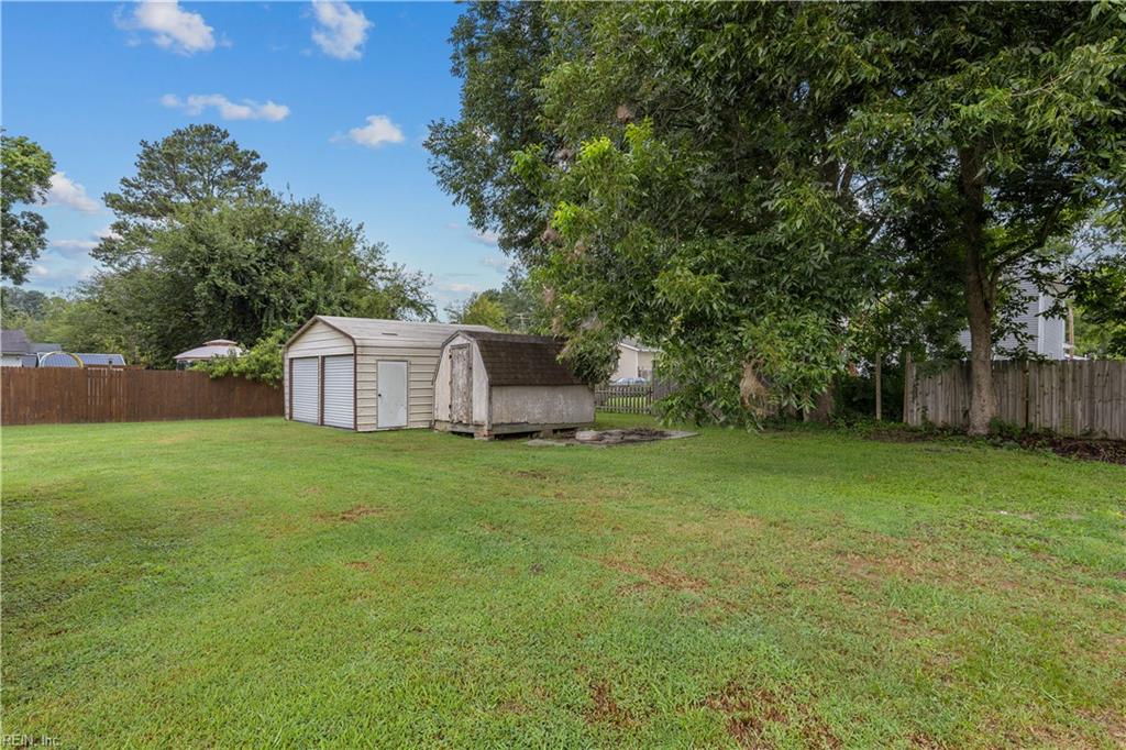 810 Lincoln Ave Property Photo 33