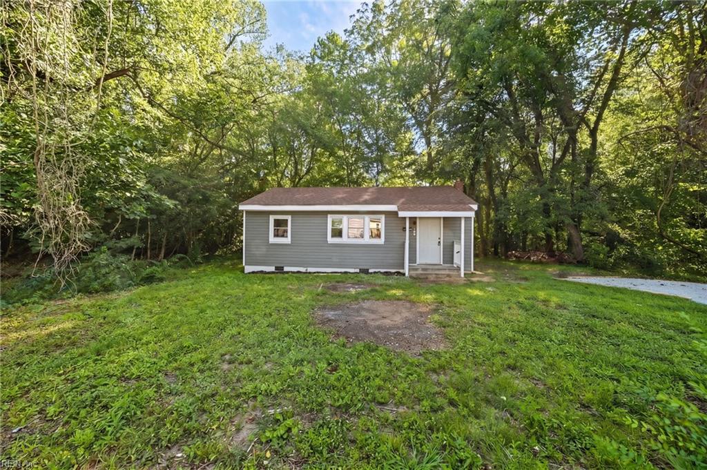 186 Railroad St Property Photo 1