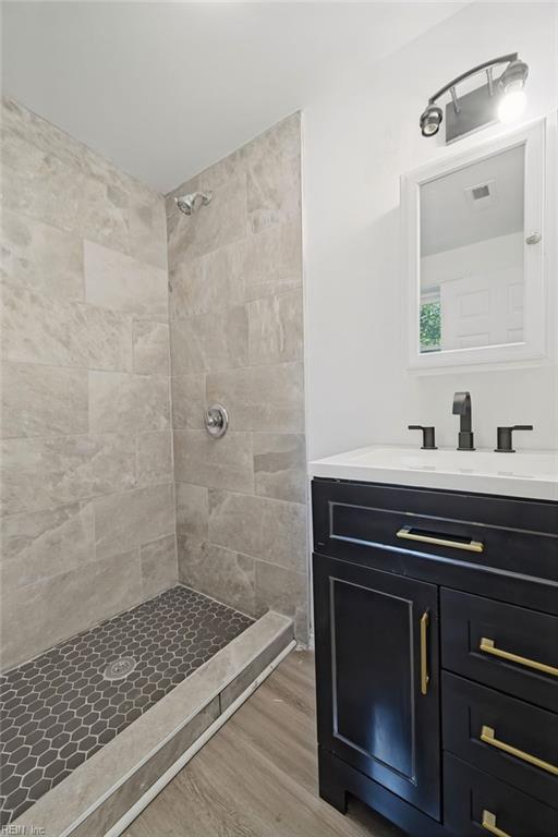 186 Railroad St Property Photo 19