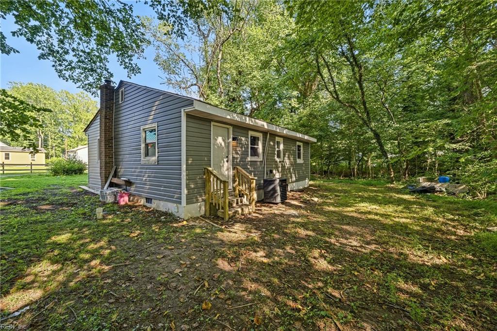 186 Railroad St Property Photo 20