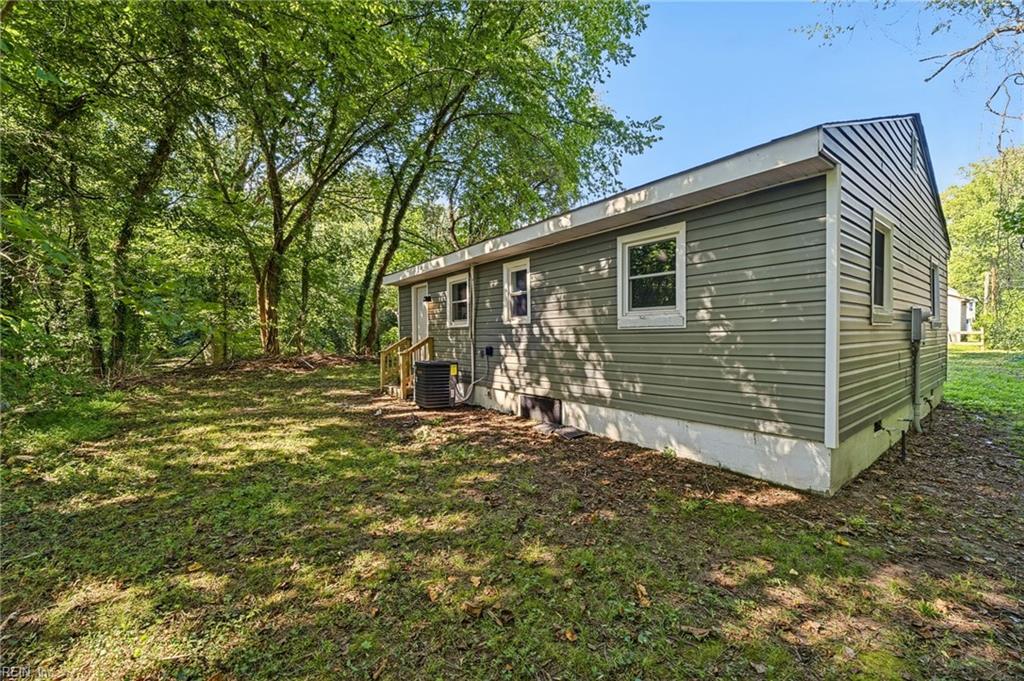186 Railroad St Property Photo 22