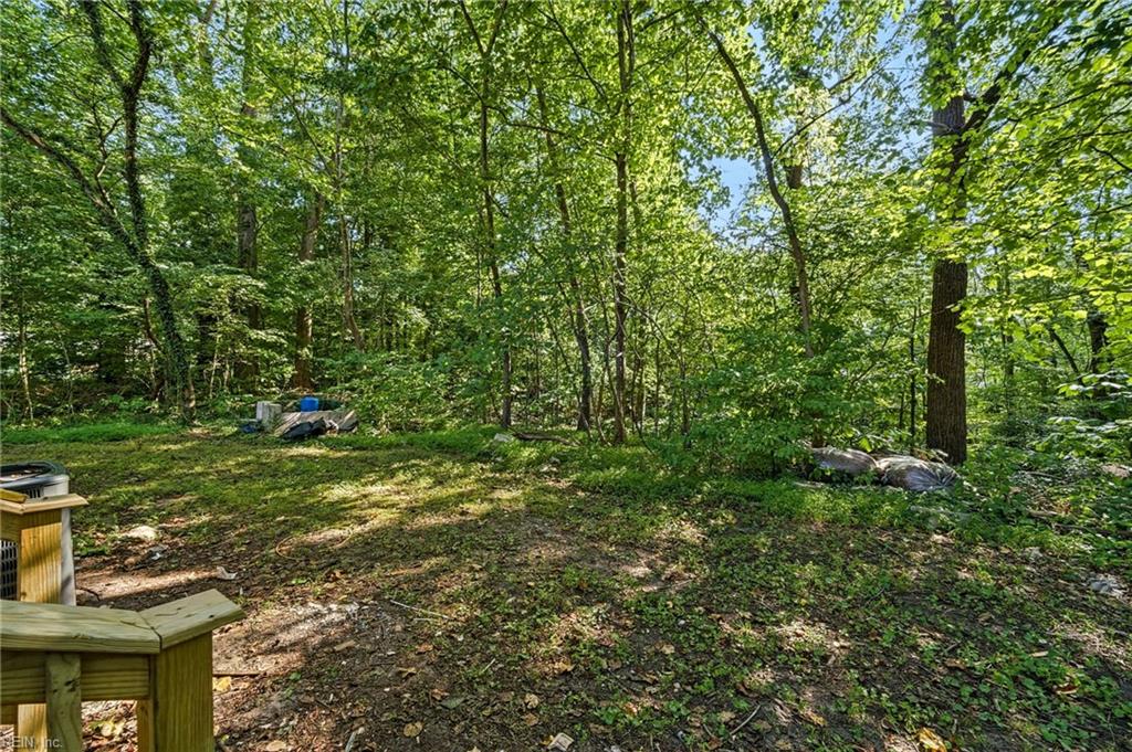 186 Railroad St Property Photo 23