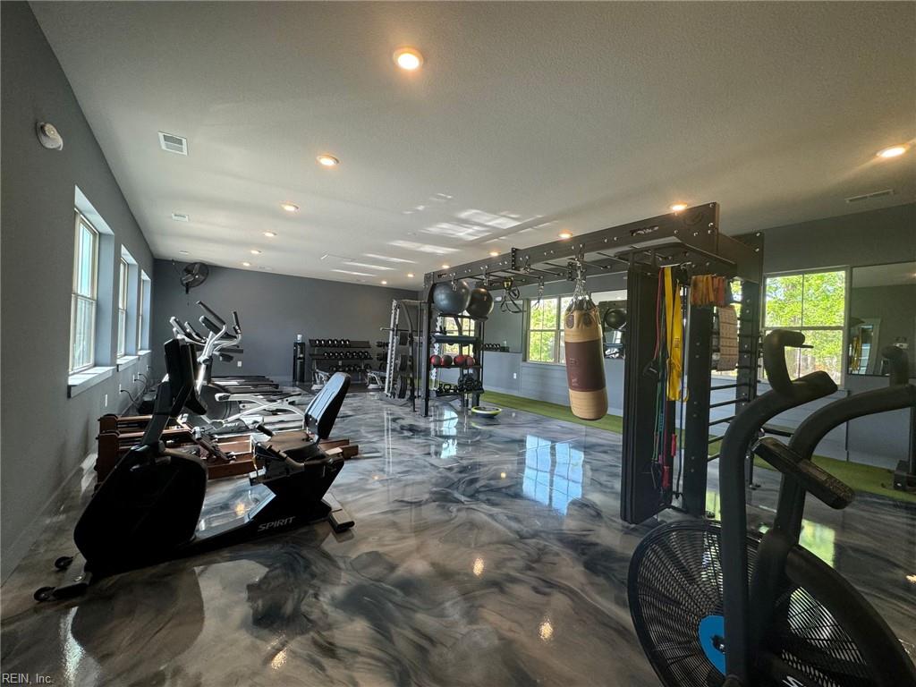 1310 Kathy Ann Way E Property Photo 21