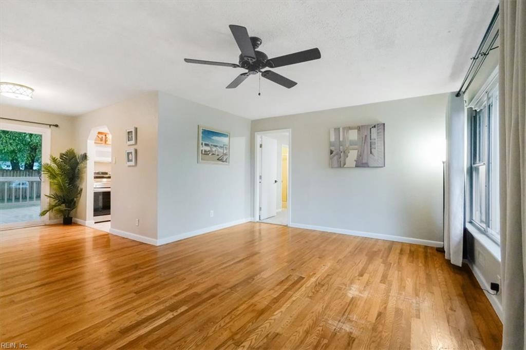 429 Gotham Rd Property Photo 5