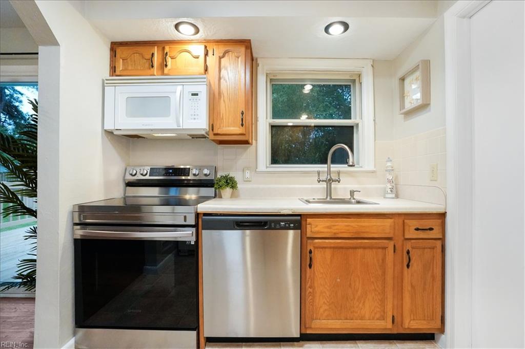 429 Gotham Rd Property Photo 15