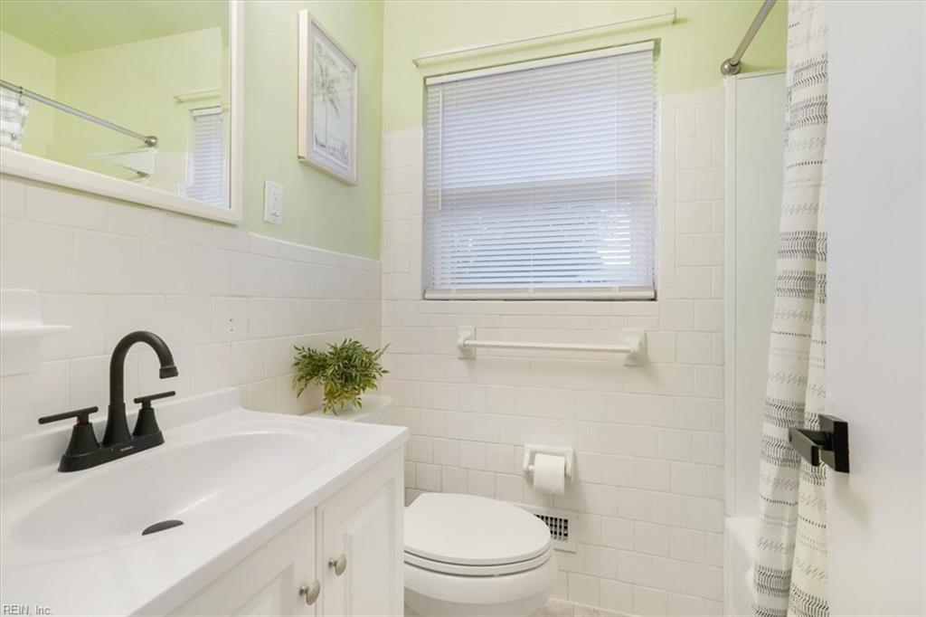 429 Gotham Rd Property Photo 18