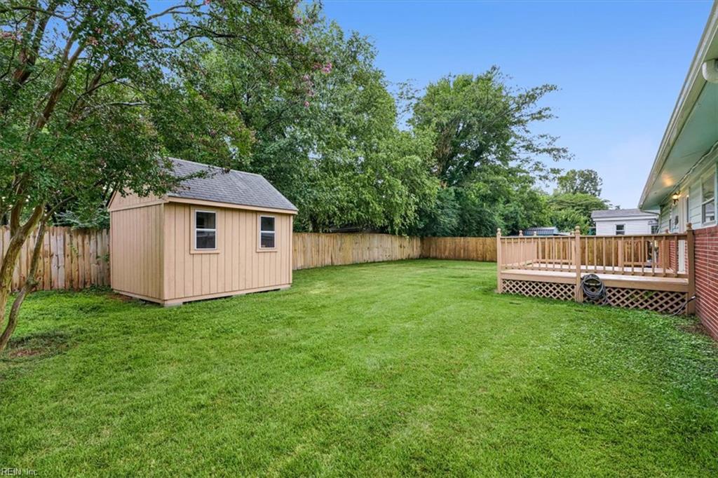 429 Gotham Rd Property Photo 41