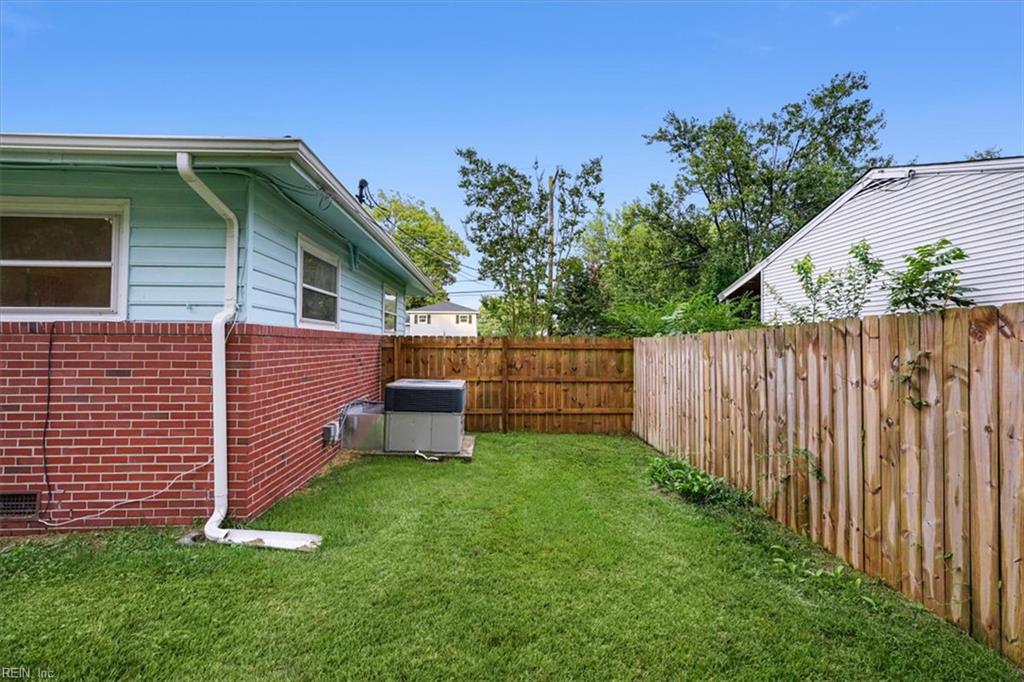 429 Gotham Rd Property Photo 42