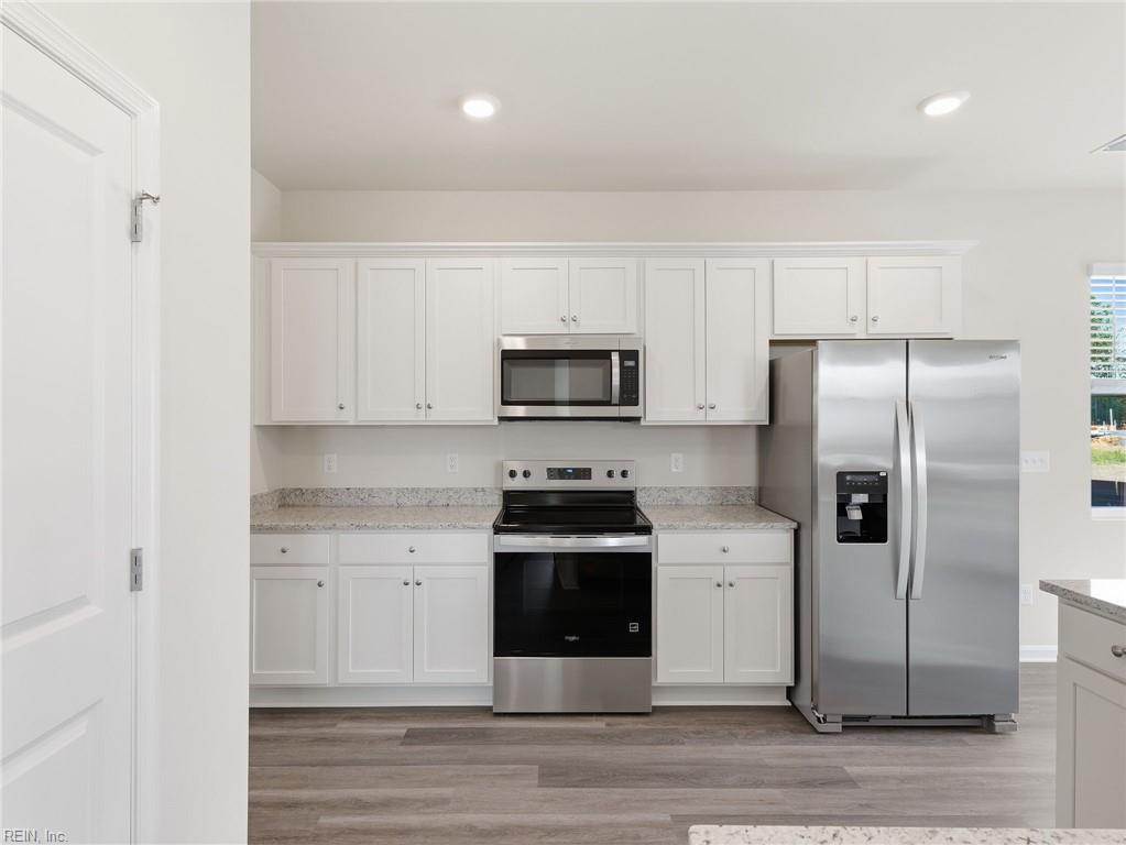 5119 Duxbury Rd Property Photo 6