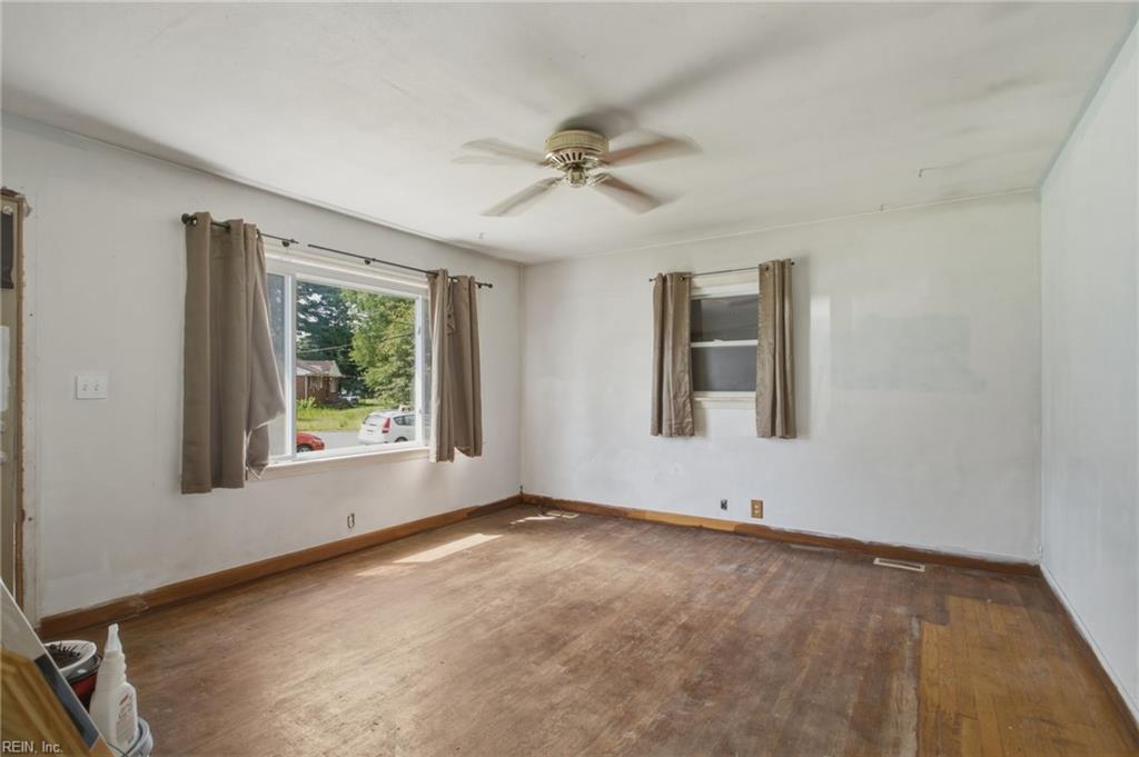 504 Plummer Dr Property Photo 6