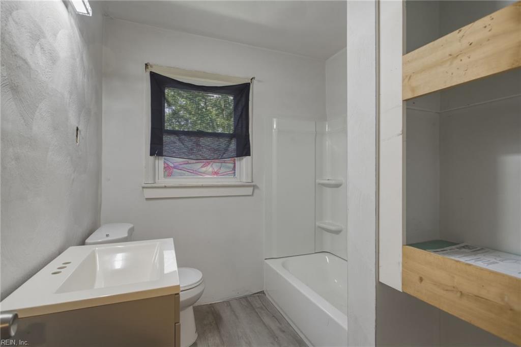 504 Plummer Dr Property Photo 11
