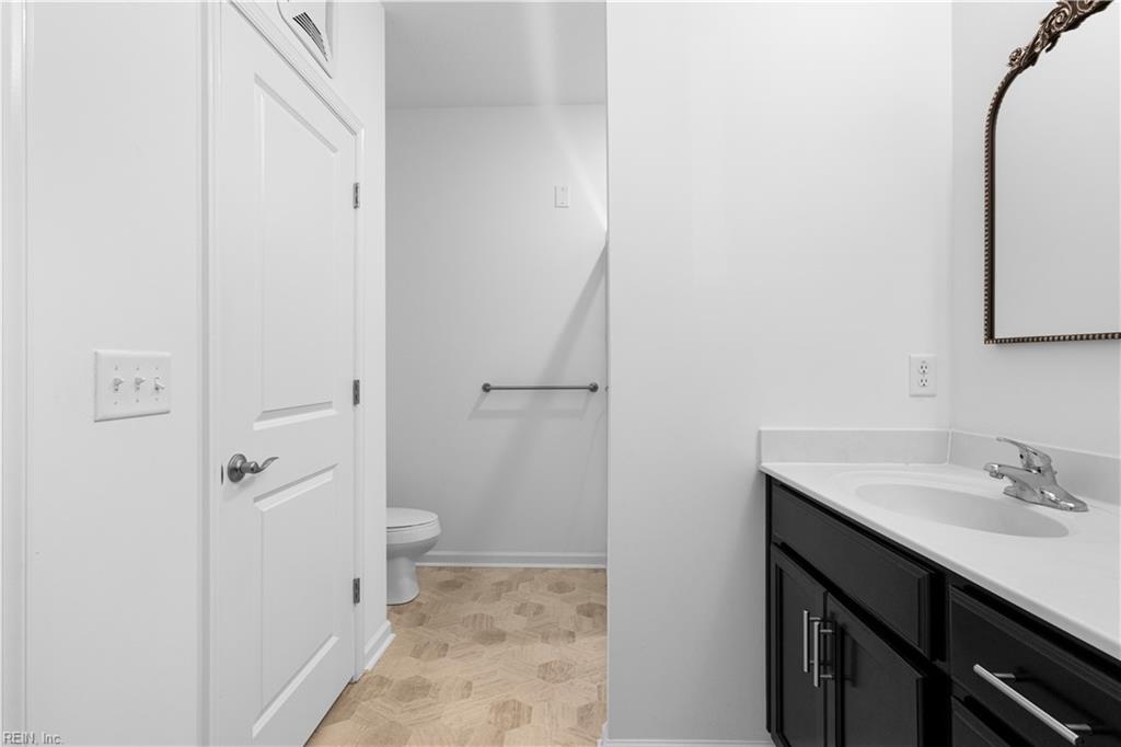 1736 Vankar Dr Property Photo 28
