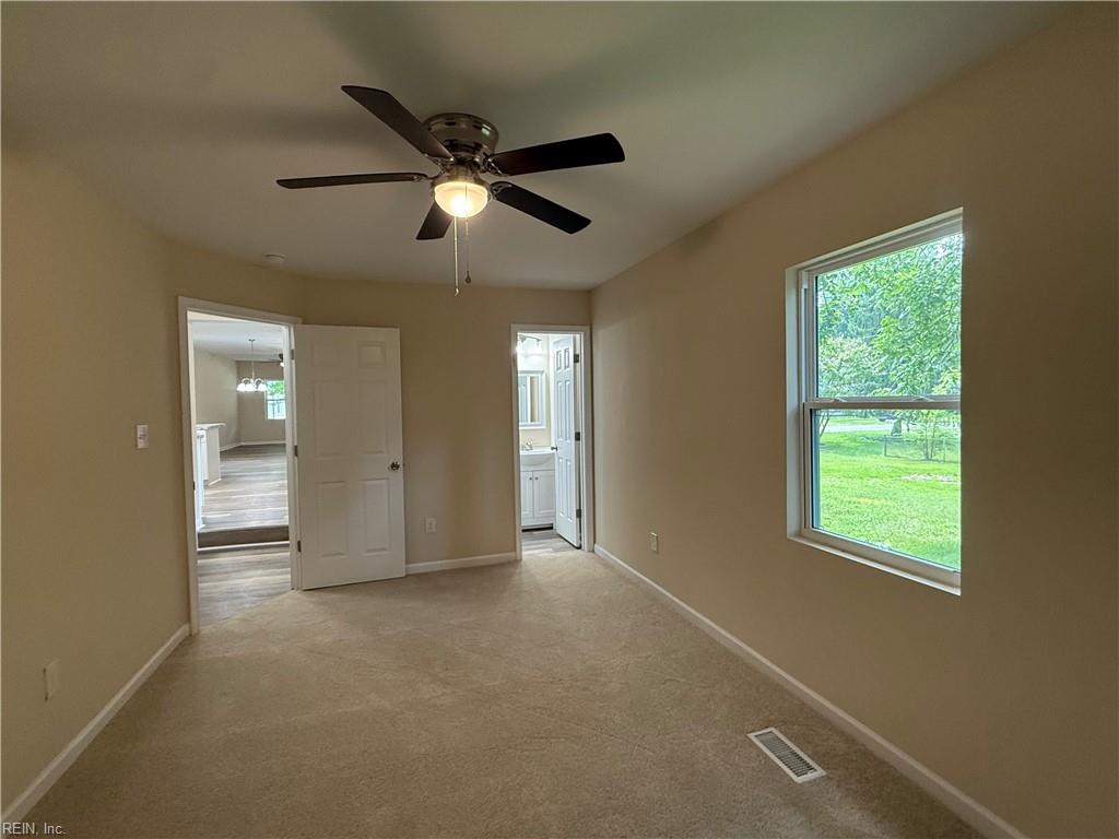 4304 Columbia St Property Photo 9