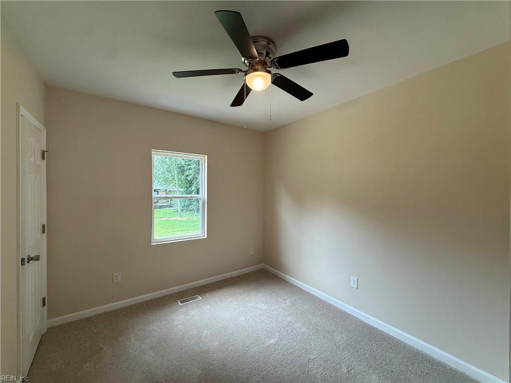 4304 Columbia St Property Photo 14