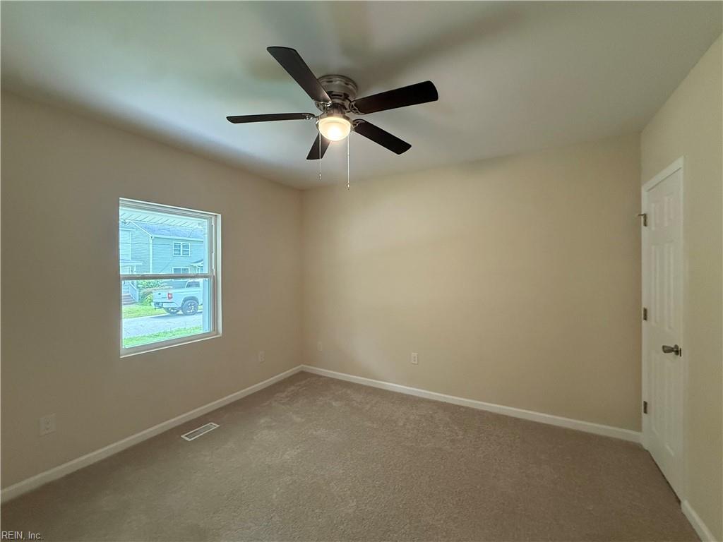 4304 Columbia St Property Photo 16
