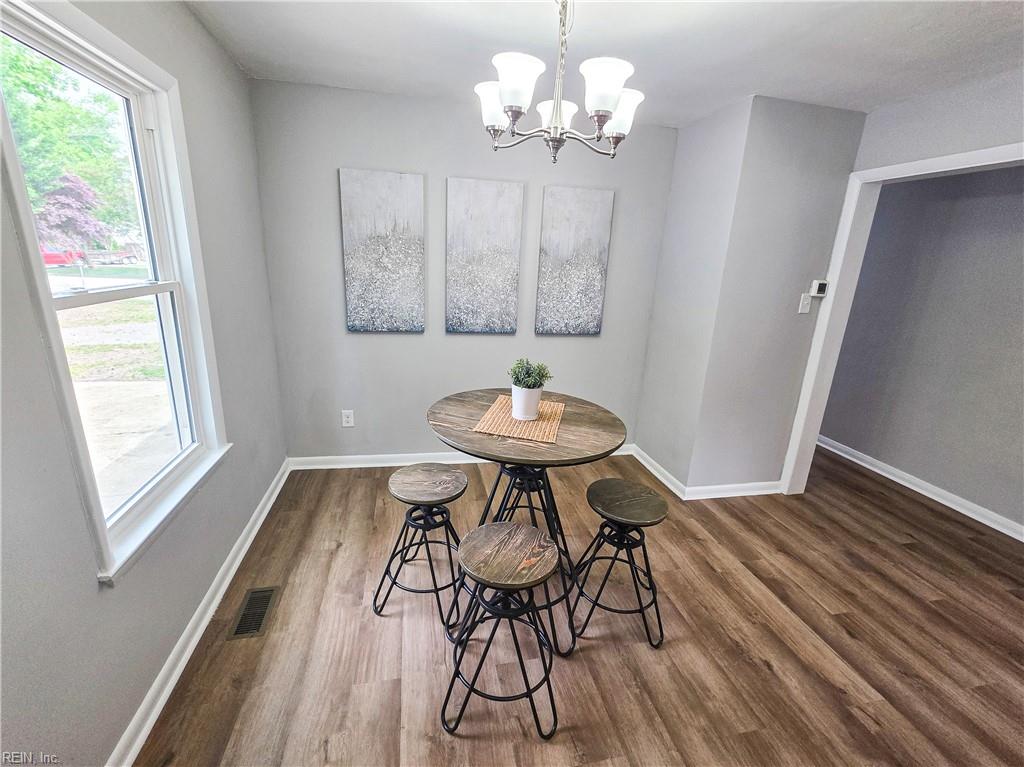 45 Londonshire Ter Property Photo 5