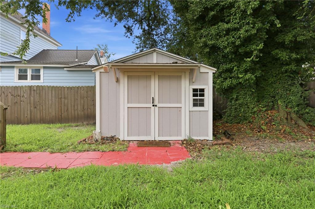 1209 Holly Ave Property Photo 39