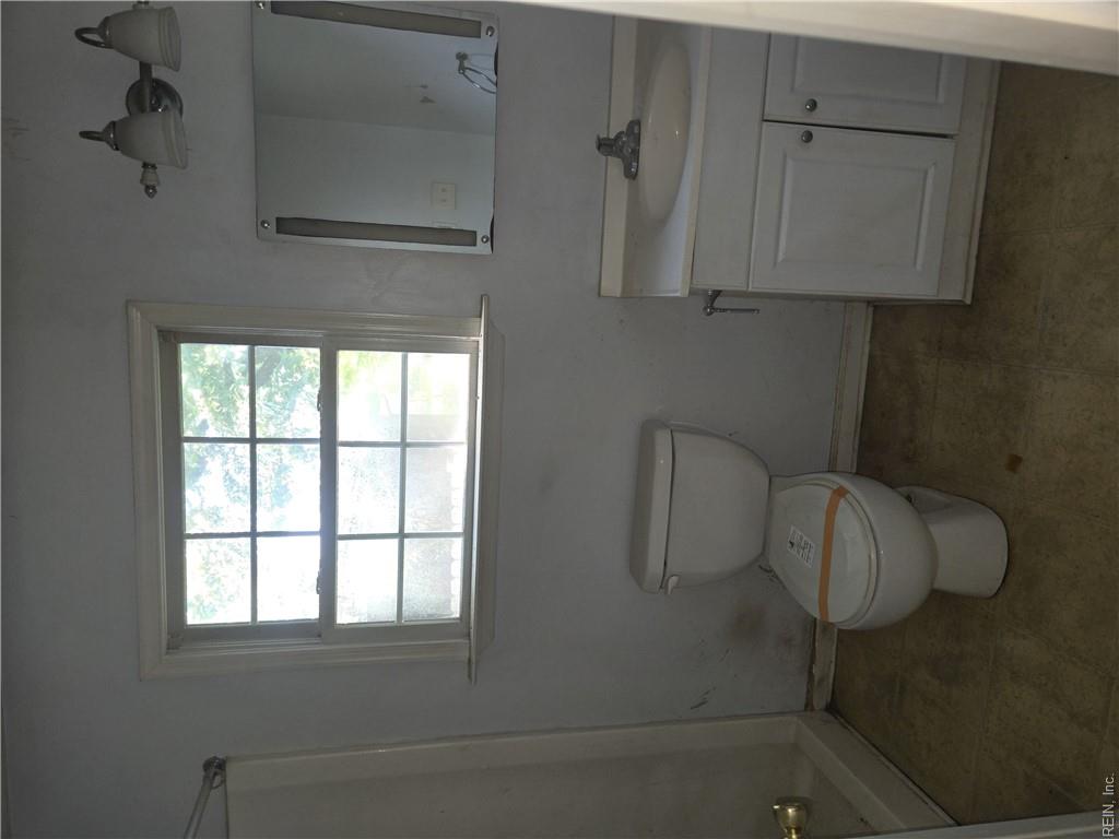 108 Londonshire Ter Property Photo 17