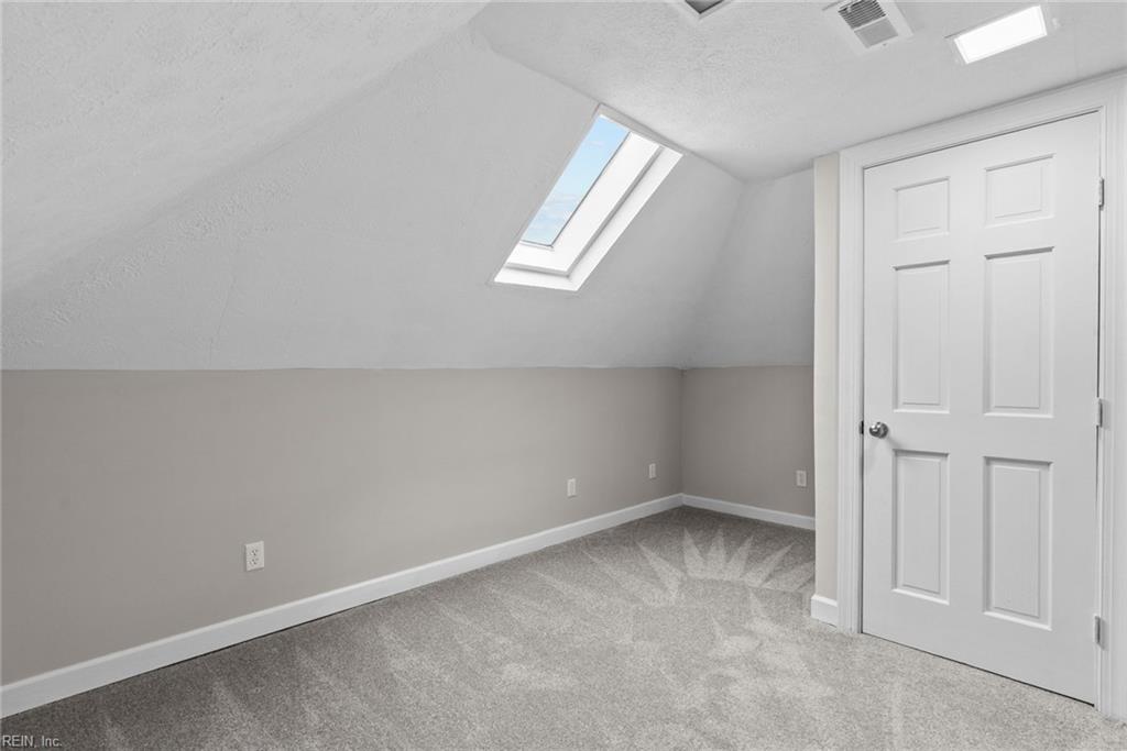 9r Rhodelia Ln Property Photo 26