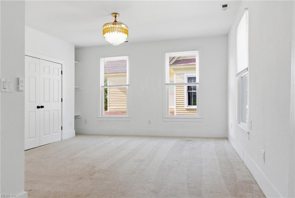 123 Saint James Ave Property Photo 15