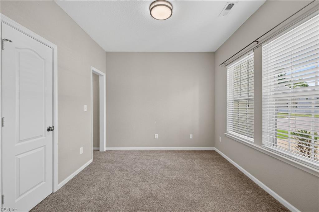 705 Creekwood Dr Property Photo 16