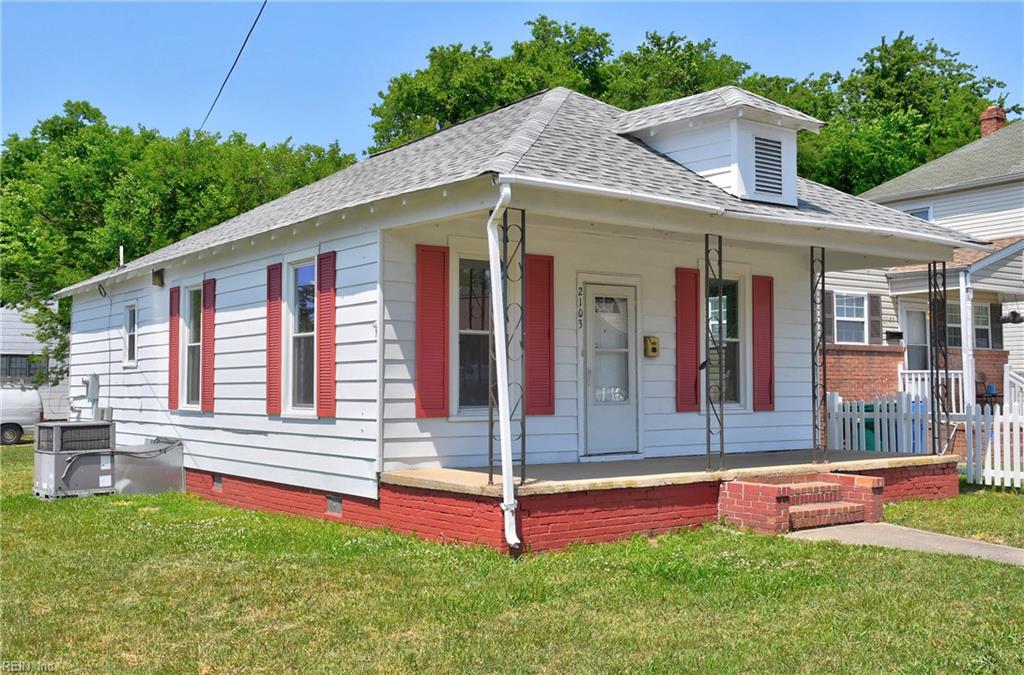 2103 Roanoke Ave Property Photo 4