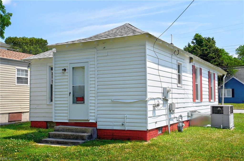 2103 Roanoke Ave Property Photo 29
