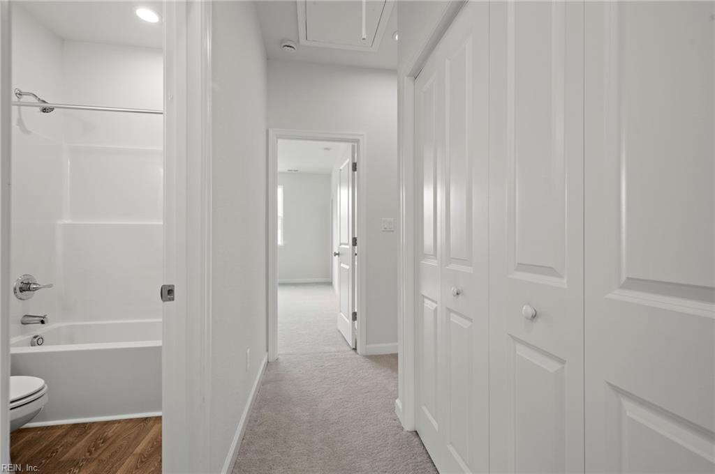 4301 Abercorn Dr Property Photo 22