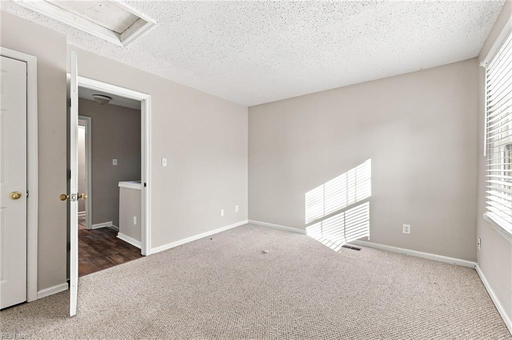 1940 Woodgate Arch Property Photo 35