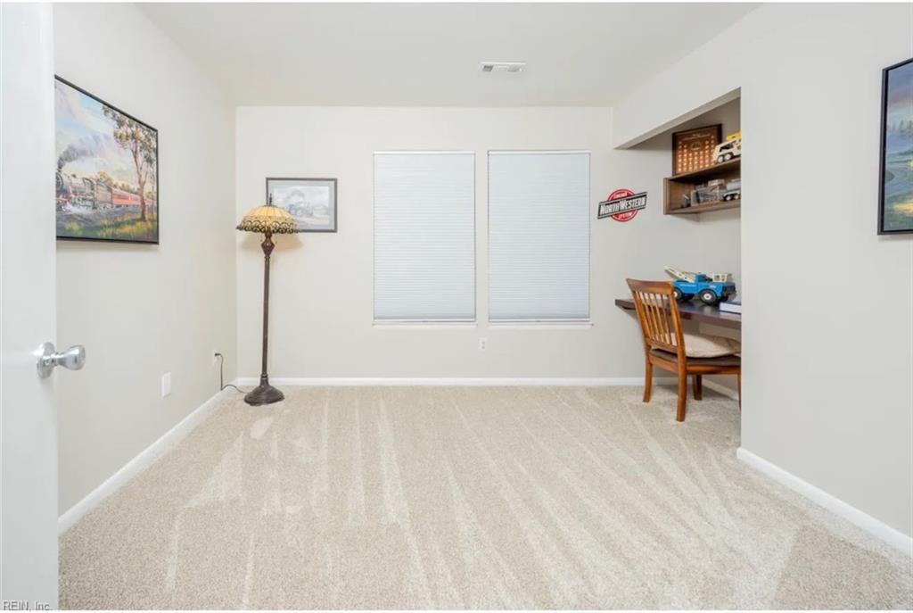 315 Riversedge Dr Property Photo 10