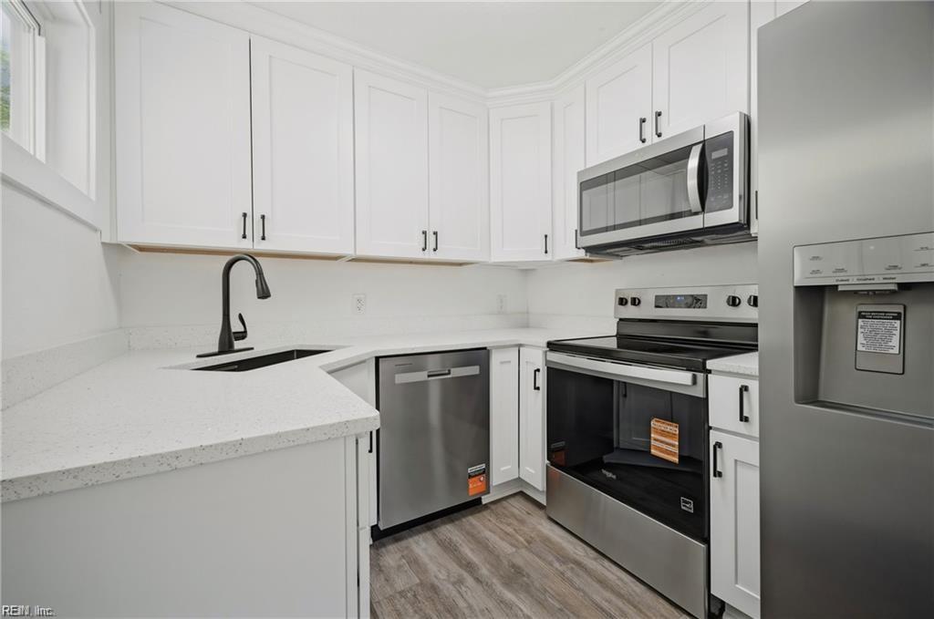 2600 Roanoke Ave Property Photo 7