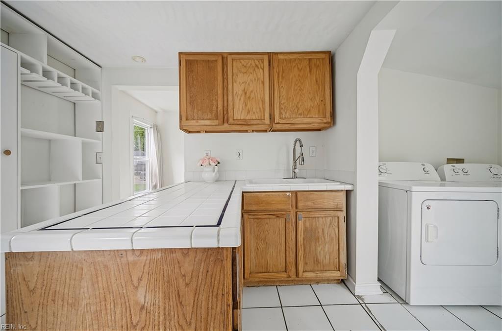 1035 Wilmington St Property Photo 11