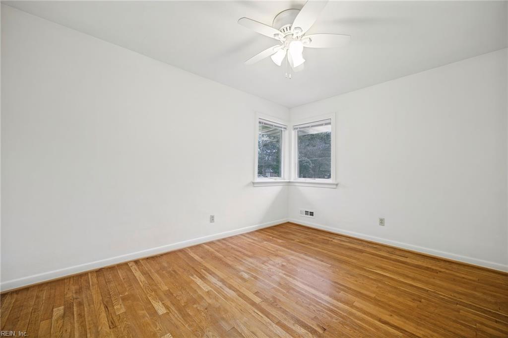 4109 Edinburgh Dr Property Photo 7