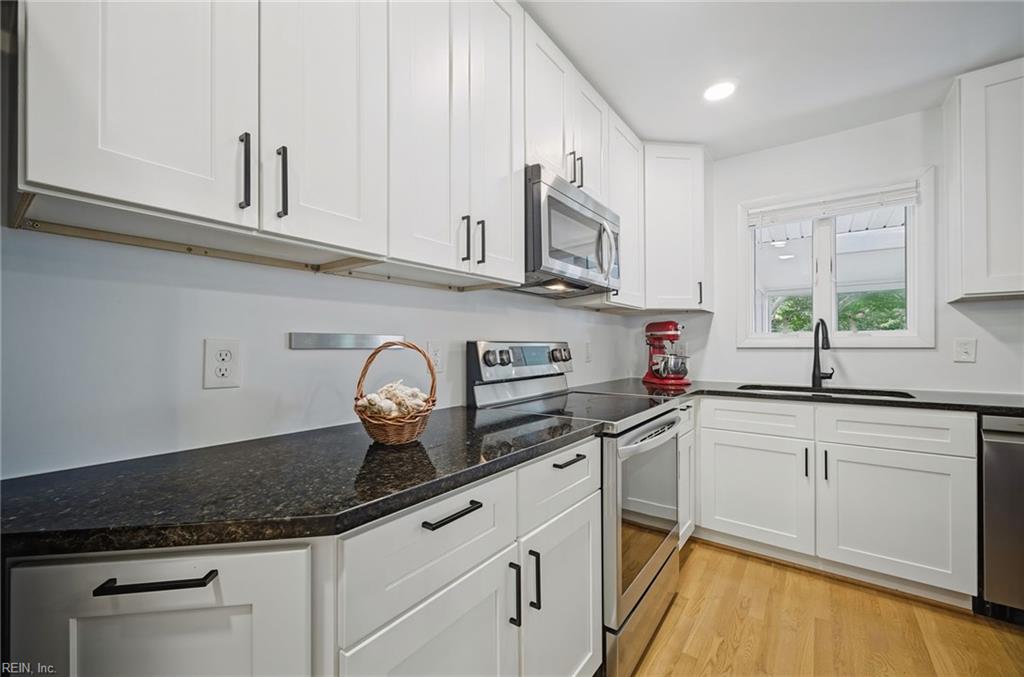 4109 Edinburgh Dr Property Photo 13