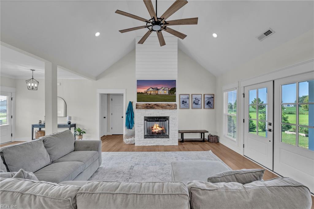 111 Artisan Way Property Photo 17