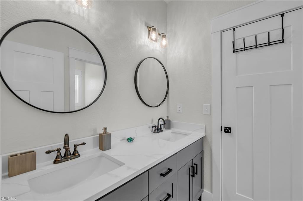 111 Artisan Way Property Photo 23