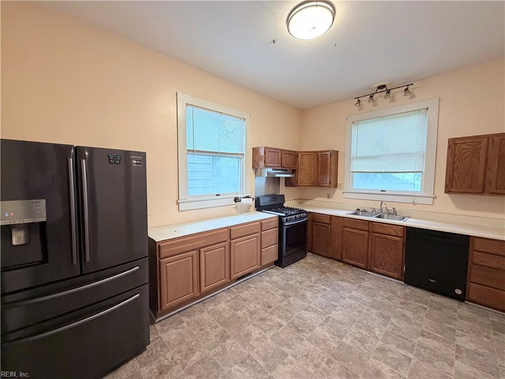 24581 Delaware Rd Property Photo 11