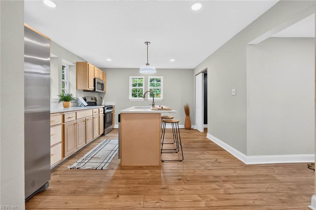 116 E Broad St Property Photo 13