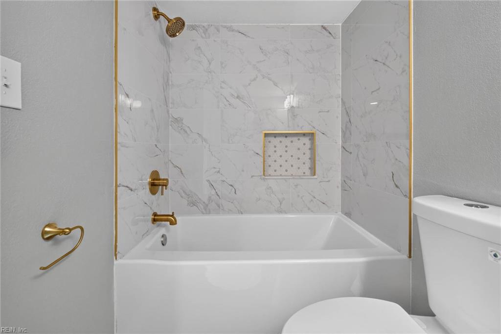 116 E Broad St Property Photo 34
