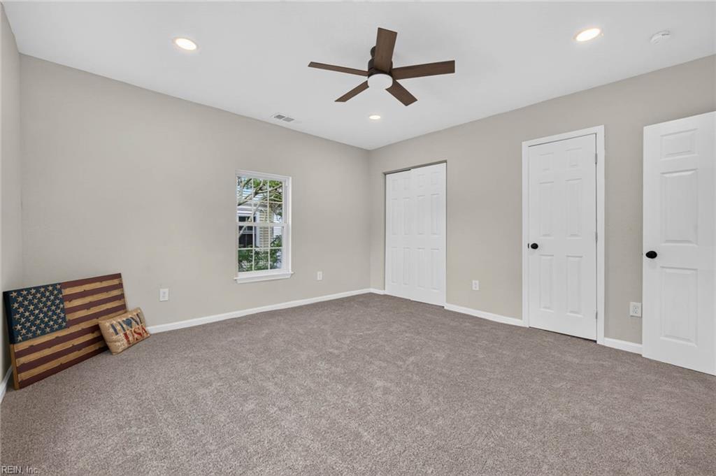 116 E Broad St Property Photo 35